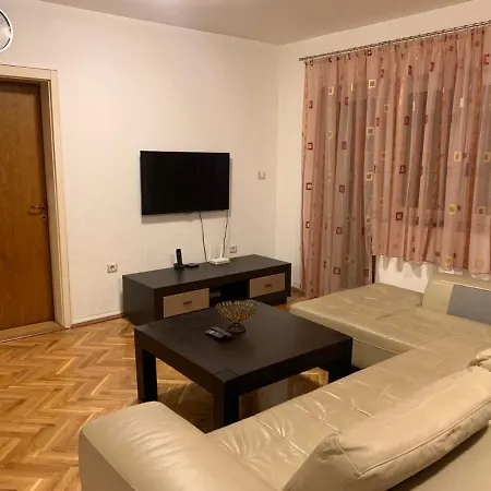 Roman Square Apartament *